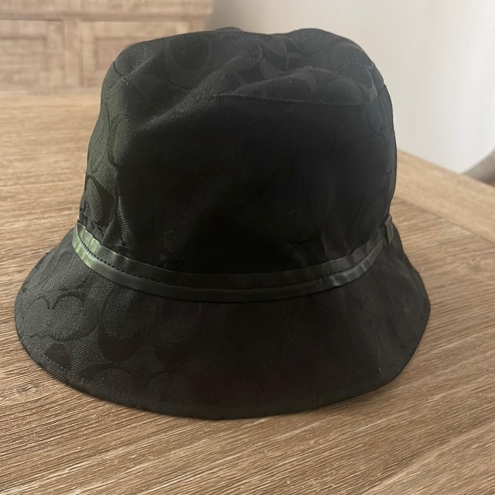 *authentic* Coach Bucket Hat